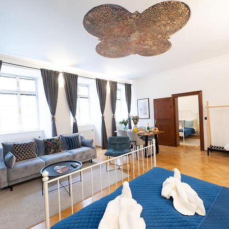Best Price & Location - Historic Square Residency 프라하 외부 사진